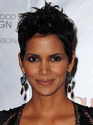 halle berry hairstyles 2010. I swear that Halle Berry does