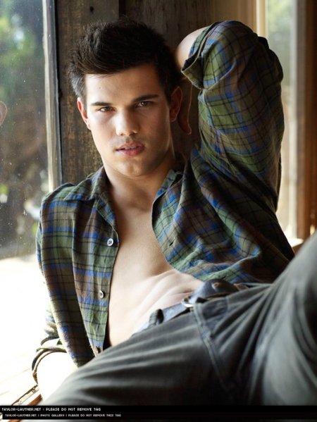 taylor lautner black and white photoshoot. More Outtakes Of Taylor