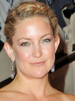 kate hudson hair. With her hair pulled back into