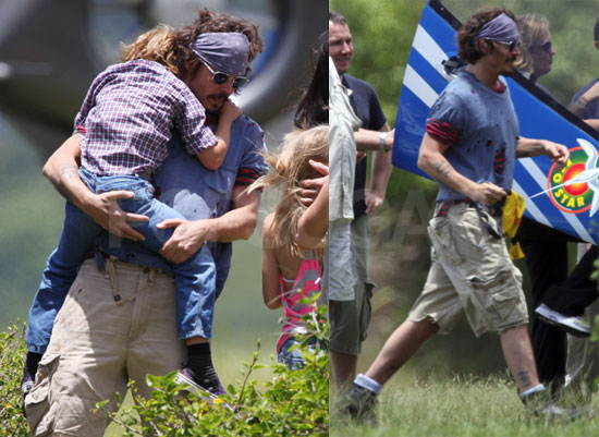 vanessa paradis and johnny depp and kids. Stylish dad Johnny was able to