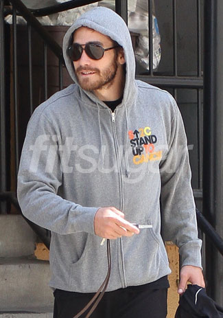 Leaving an LA gym on Saturday, Jake Gyllenhaal sported a Stand Up to Cancer ... Leaving an LA gym on Saturday, Jake Gyllenhaal sported a Stand Up to Cancer ...