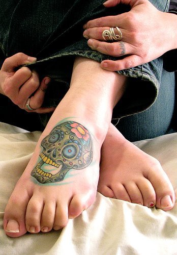 girls tattoos on foot. girl tattoos for foot.