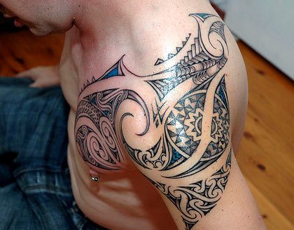 shoulder tattoo 1 Choosing Shoulder Tattoos for Men Tribal art initials