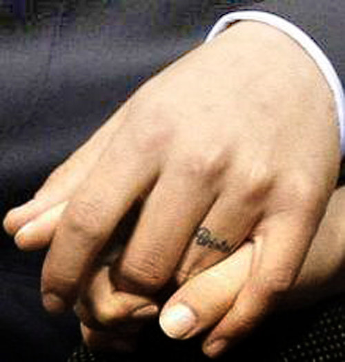 What does Beyonce's Tattoo and her wedding have in common? Best art wedding ring tattoo designs