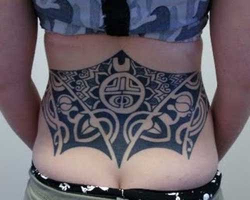 Any v-shaped tattoo design can make a beautiful presentation on your Art feminine lower back tattoos.