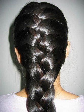 Black braided hairstyles are very popular with singers, hip hop artists,