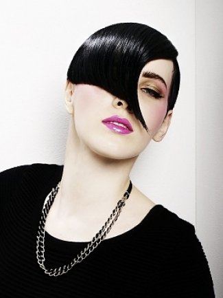 Women Crop Straight Hairstyles Pictures