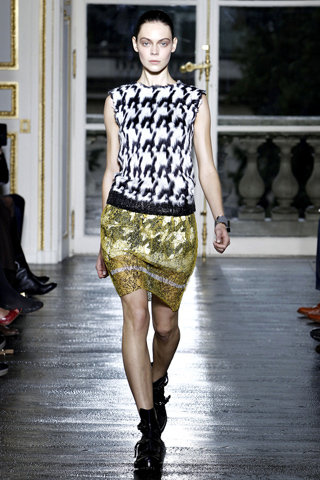 Balenciaga Spring 2011 Ready-to-Wear