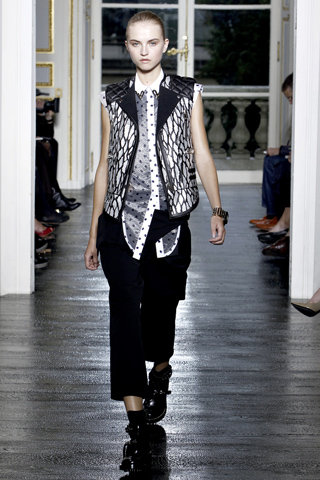 Balenciaga Spring 2011 Ready-to-Wear