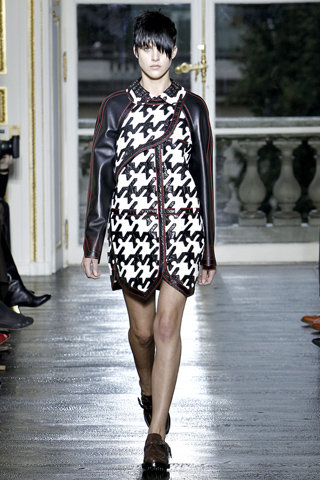 Balenciaga Spring 2011 Ready-to-Wear