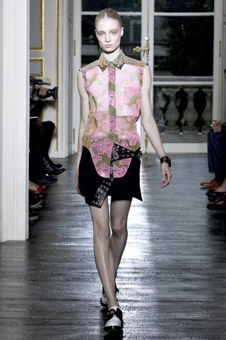 Balenciaga Spring 2011 Ready-to-Wear