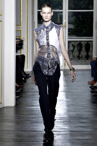 Balenciaga Spring 2011 Ready-to-Wear