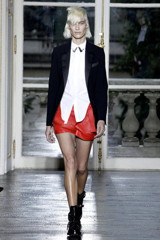 Balenciaga Spring 2011 Ready-to-Wear