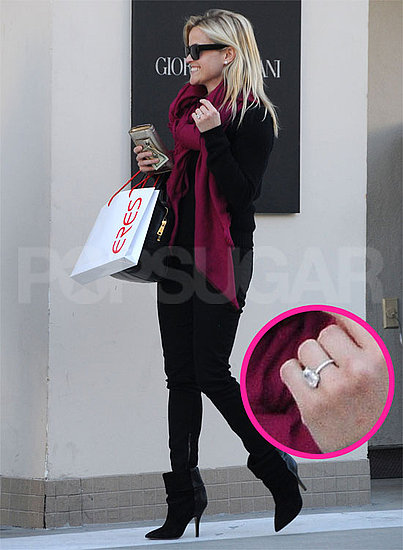 reese witherspoon engagement ring 2011. Pictures of Reese