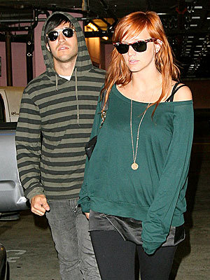 ashlee simpson husband