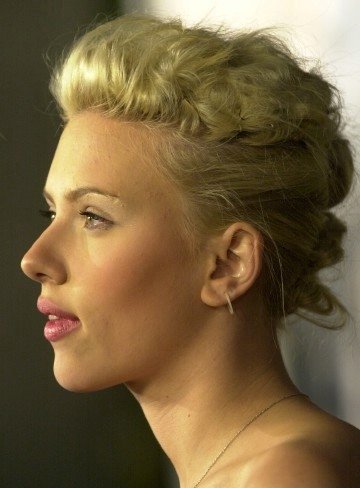 scarlett johansson hairstyle