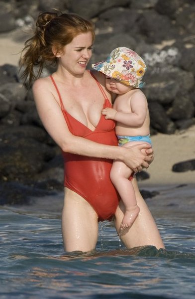 isla fisher baby isla fisher baby