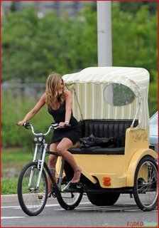 jennifer aniston miniskirt