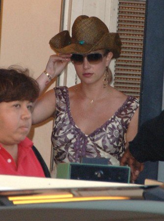 britney spears lips tattoo