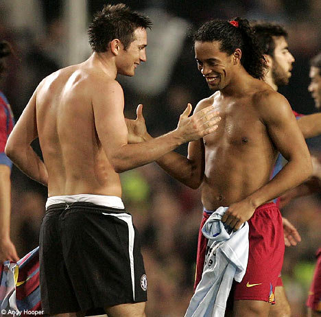 Ronaldo Ronaldinho on Ronaldinho Vs Ronaldo