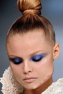 blue_eyeshadow.jpg