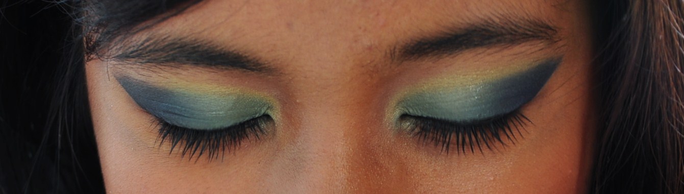  Blockbuster Color Spectacular Holiday Cosmetics Makeup Gift Set . stores 