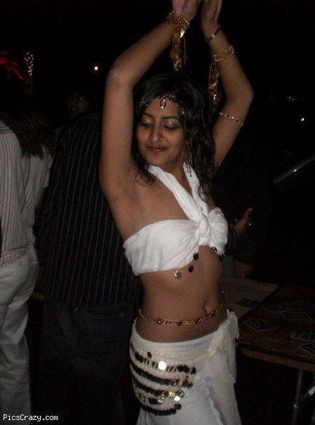 Sexy and Mischevious Indian Girls Hot Pics