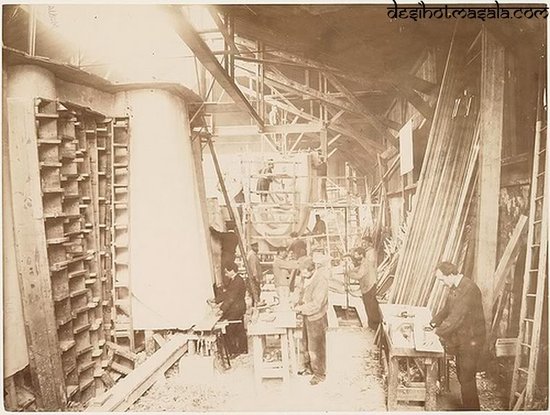 The Statue of Liberty | Under Construction Remarkable Photographs