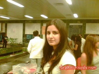 NRI Babe Katrina Kaif without Make Up Pictures