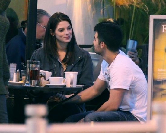 ashley greene and joe jonas 2011. New Pics: Ashley Greene amp; Joe