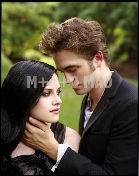 Kristen Stewart And Robert Pattinson Photo Shoot. of Robert Pattinson and