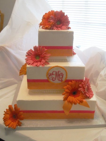 square wedding cakes pictures. amazing wedding cakes