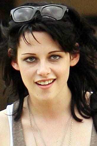 kristen stewart 2011 hair. kristen stewart hair 2011.