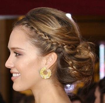 jessica alba short hair with bangs. Short Hair Styles of Jessica