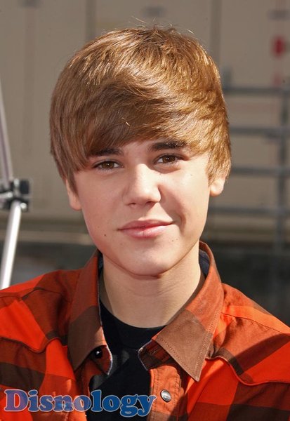 justin bieber new pics april 2011. justin bieber 2011 april