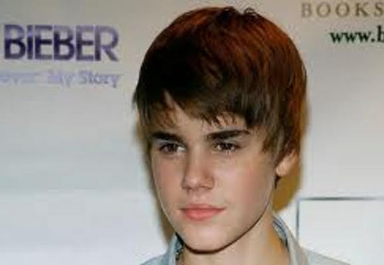 justin bieber new haircut pictures 2011. JUSTIN BIEBER NEW HAIRCUT 2011