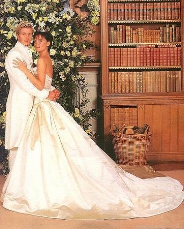 victoria beckham and david beckham wedding. Victoria Beckham And David