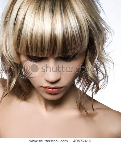 blonde hair with lowlights underneath. londe hair with lowlights and