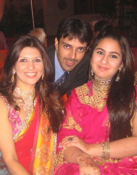Saif ali khan#39;s daughter Sara saif ali khan daughter. Saif ali khan#39;s daughter Sara