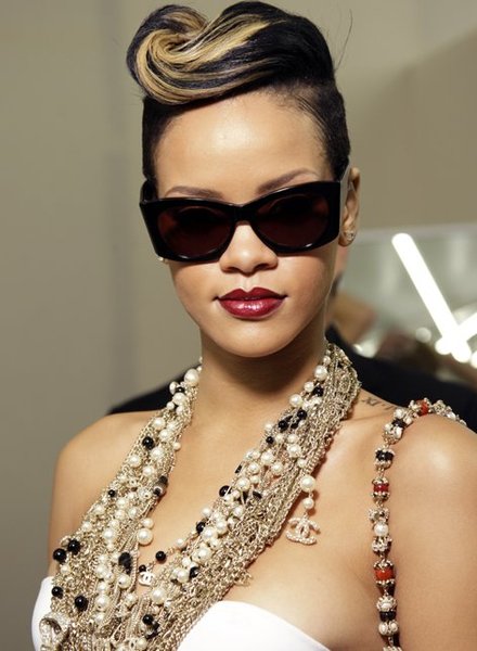 pictures of rihanna hairstyles 2011. Rihanna Hairstyles for 2011