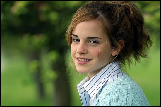 emma watson wallpapers 2010. wallpaper Emma Watson Hot