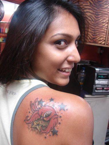 GIRLY TATTOOS ON SHOULDER Girly tattoos on shoulder shoulder blade tattoo