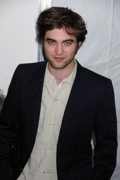 robert pattinson hairstyles. Robert Pattinson Hairstyles