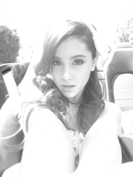 ariana grande pics. Ariana Grande, #39;Me In The Car#39;