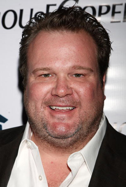 Eric Gossip Girl on Interview With Eric Stonestreet Of Modern Family Who Plays Cameron