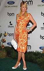 what size shoe does paris hilton wear