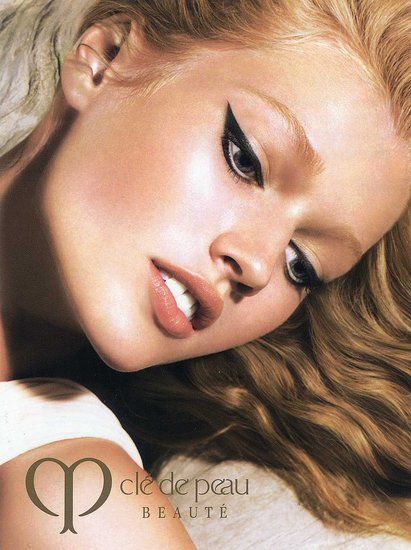 Toni Garrn for Shiseido Clé de Peau; Ph. Mert Alas and Marcus Piggott