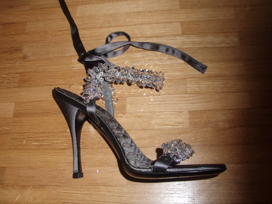 wedding_shoes_alter