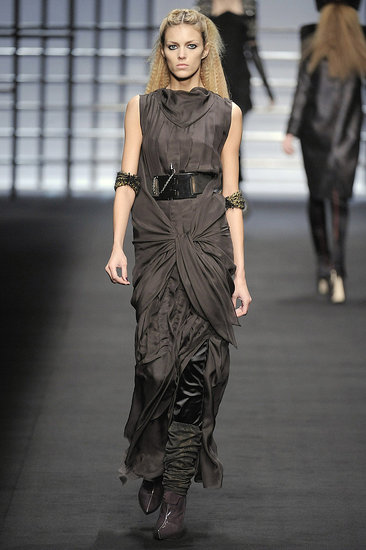 Paris Fashion Week: Karl Lagerfeld Fall 2009 | Karl Lagerfeld, runway, Gallery | Coutorture :  karl lagerfeld greige designer gown