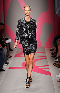 New York Fashion Week: DKNY Spring 2010